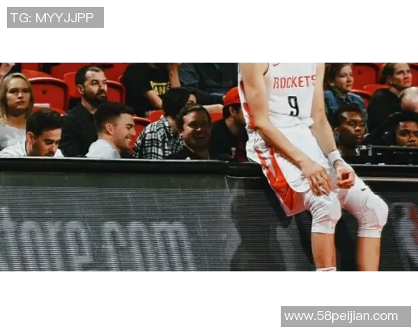 夏季联赛精彩对决篮网与火箭争锋相对展现年轻球员潜力与团队默契